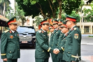 General Nguyen Tan Cuong pays New Year visits to units